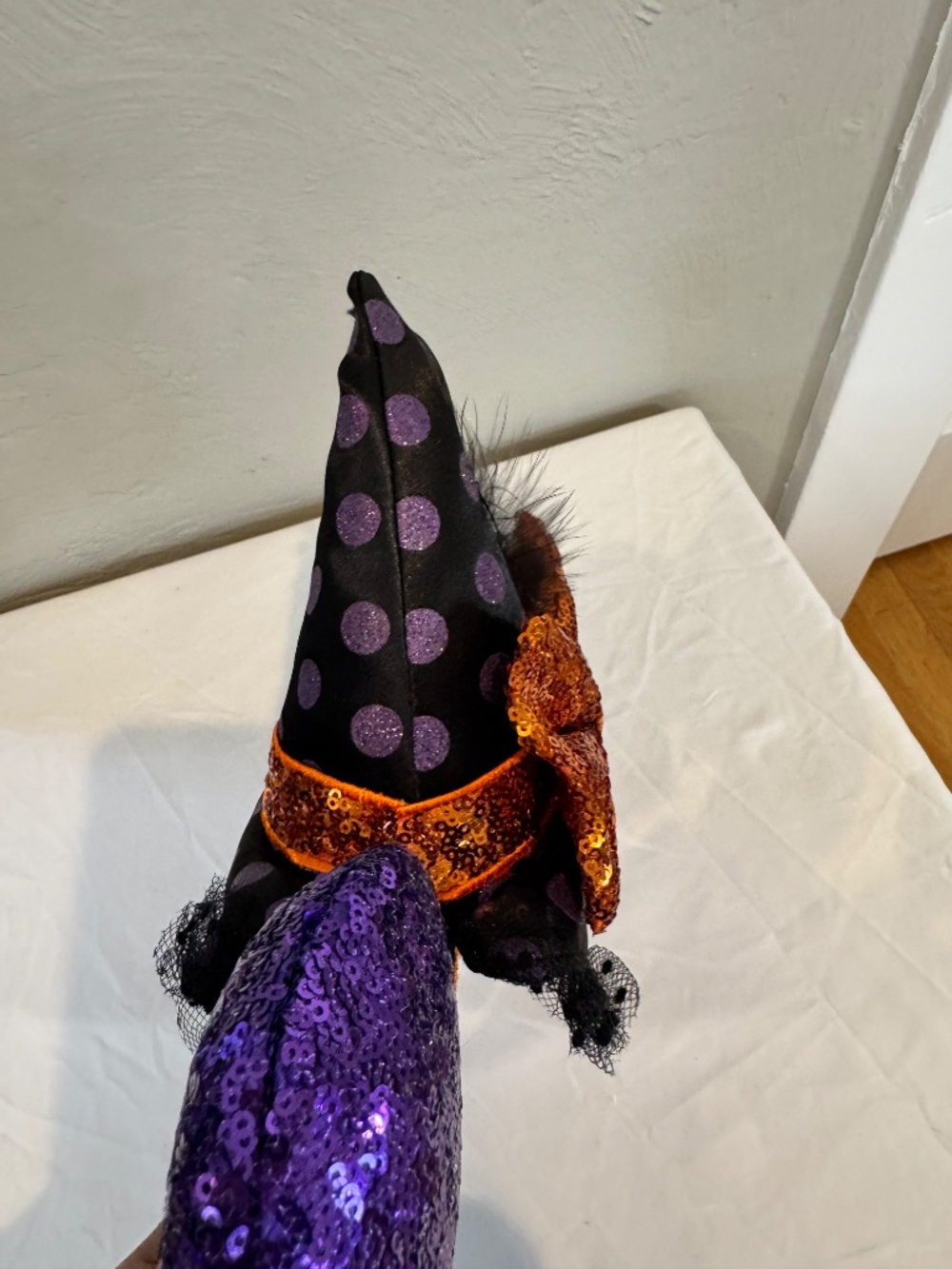 NWT Disney Parks Halloween Minnie Mouse Sequined Witch Ears Headband - Picture 3 of 6